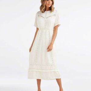 NWOT- The Lace Midi Dress